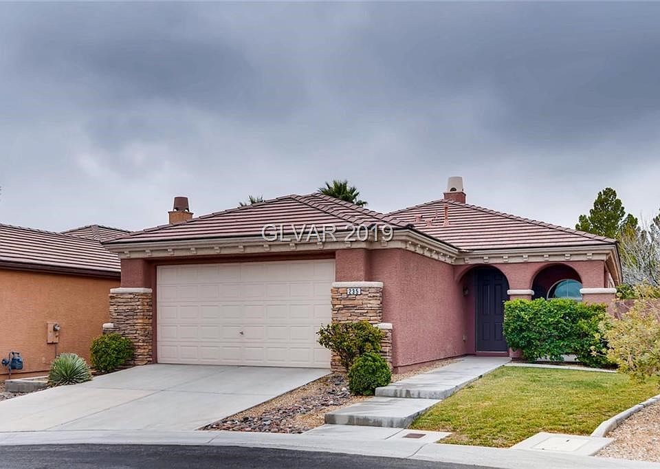 Front Exterior.  Great curb appeal!