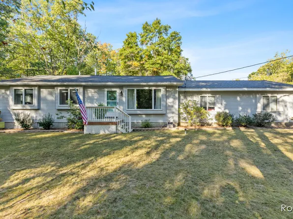 11825 Gordon Rd, Newaygo, MI 49337