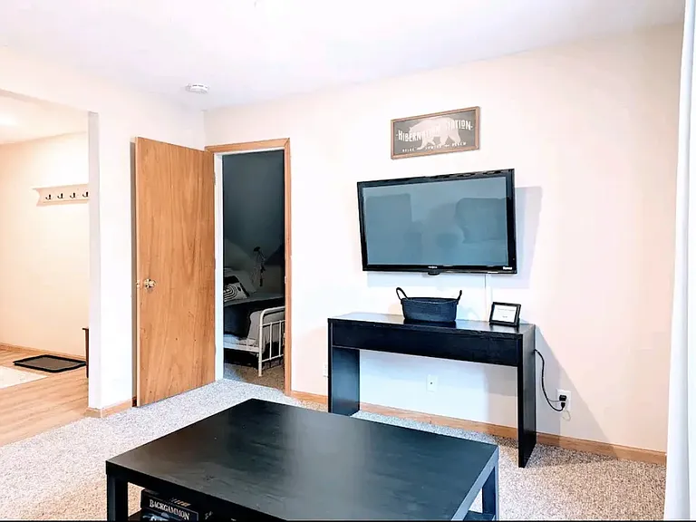 200 N Wildwood Ave #B — Photo 4