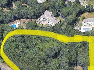 2 Isaac Sprague Dr, Hingham, MA 02043