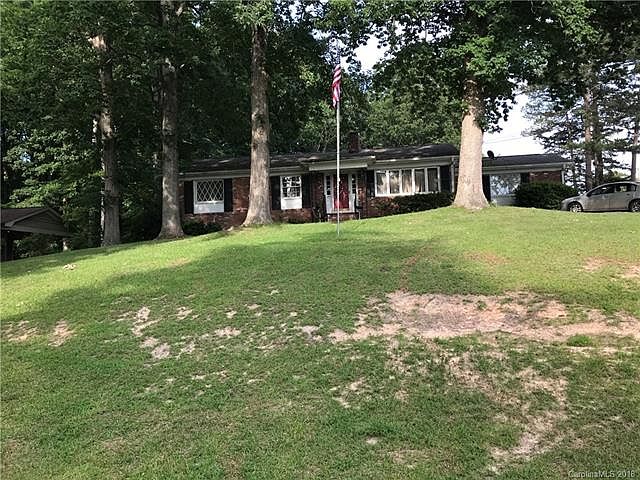 1st image of 1816 Echo Ln