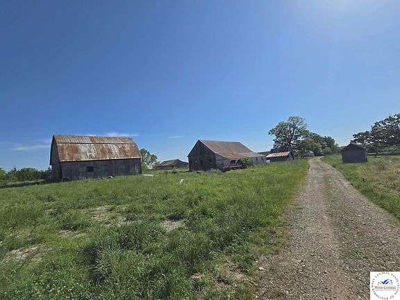 2nd image of 2937 Pyrmont Rd