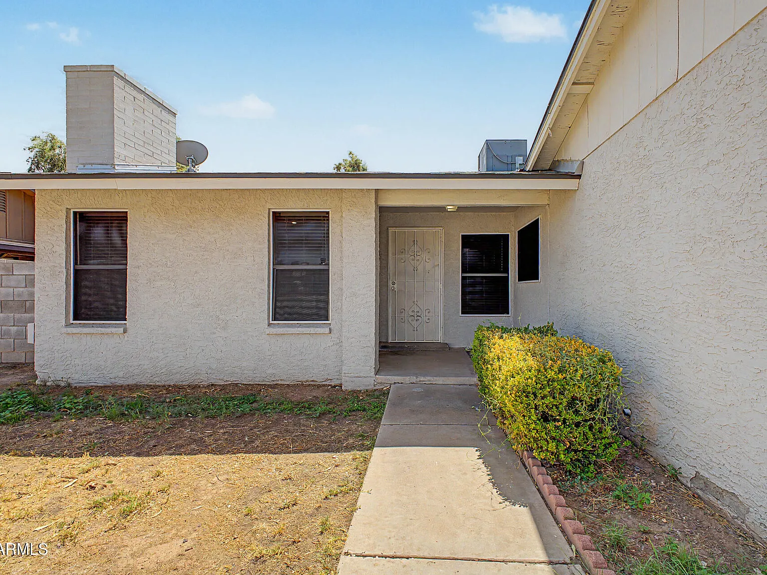 4 bed, 2.0 bath, 1672 sqft, $2,200 — Photo 3