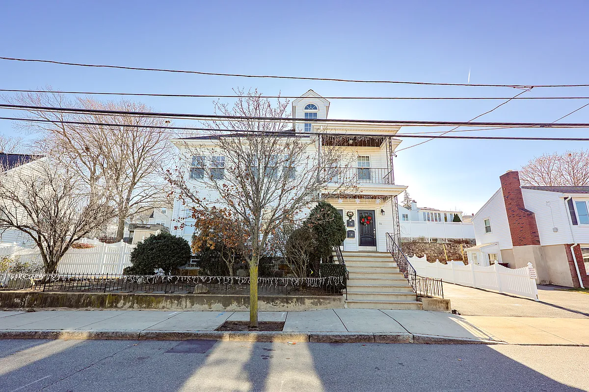 Building Photo - 52-54 Clarence St #1