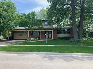 734 Kenwood Ave, Libertyville, IL 60048