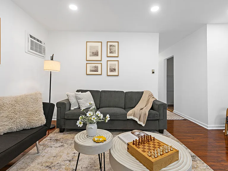174 Clay St #1 — Photo 8