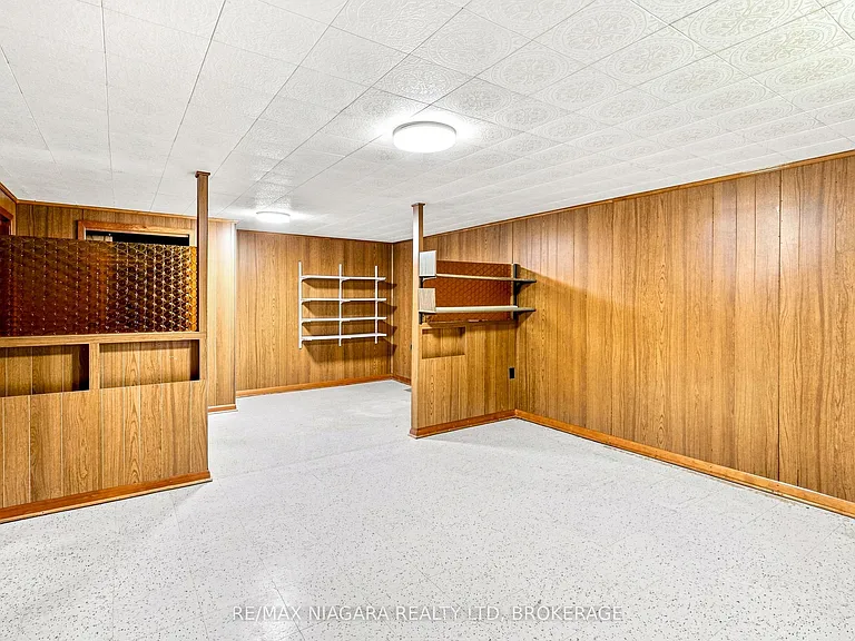 6521 Caledonia St — Photo 22