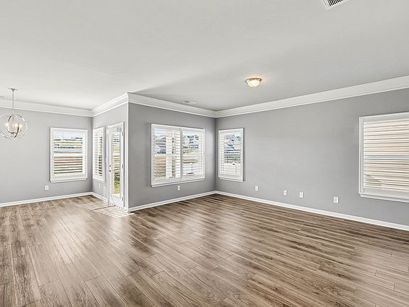 5th image of 2932 Timewinder Way