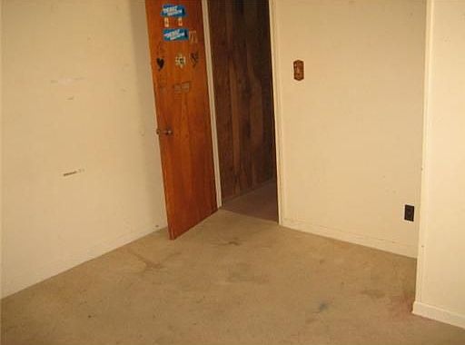 4th image of 648 Mia Ave
