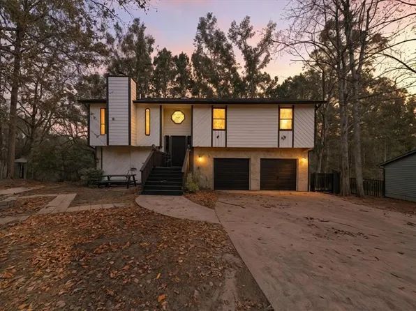 1774 Trail Creek Dr, Lithia Springs, GA 30122