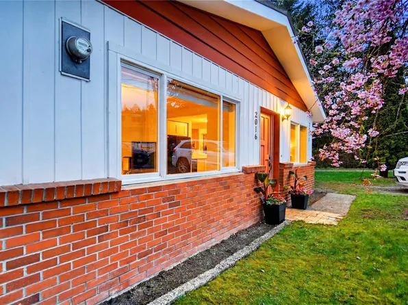 2071 E Wellington Rd, Nanaimo, BC V9S 5V2