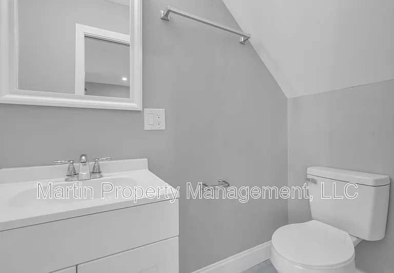 690 Dorchester Ave — Photo 17