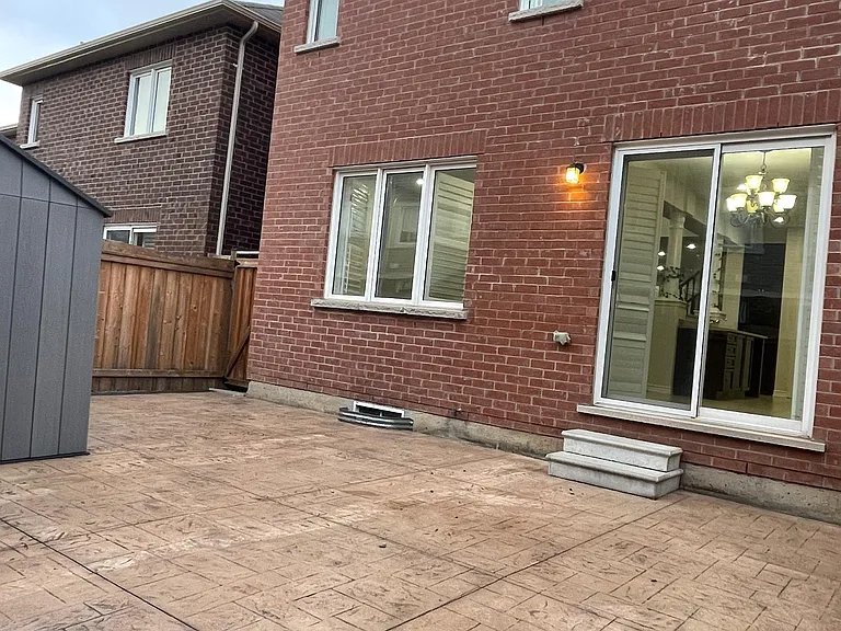 33 Bannister Cres — Photo 20