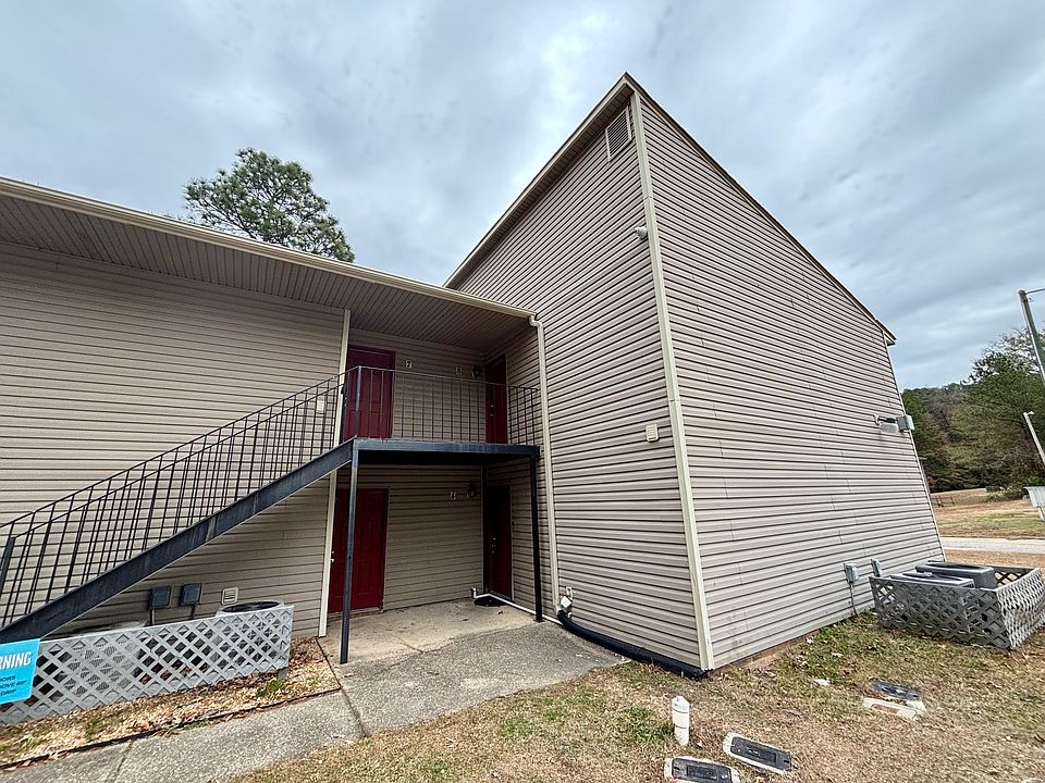 1st image of 1128 Southwood Dr