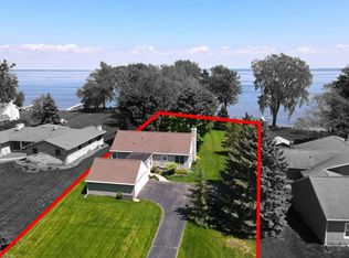 548 Sunrise Bay Rd, Neenah, WI 54956