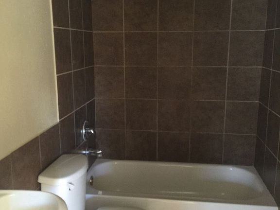 3rd image of 922 S Walters APT 1