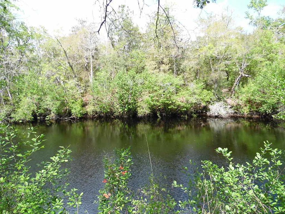 1st image of 421 Seminole Ln
