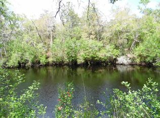 421 Seminole Ln, Sopchoppy, FL 32358
