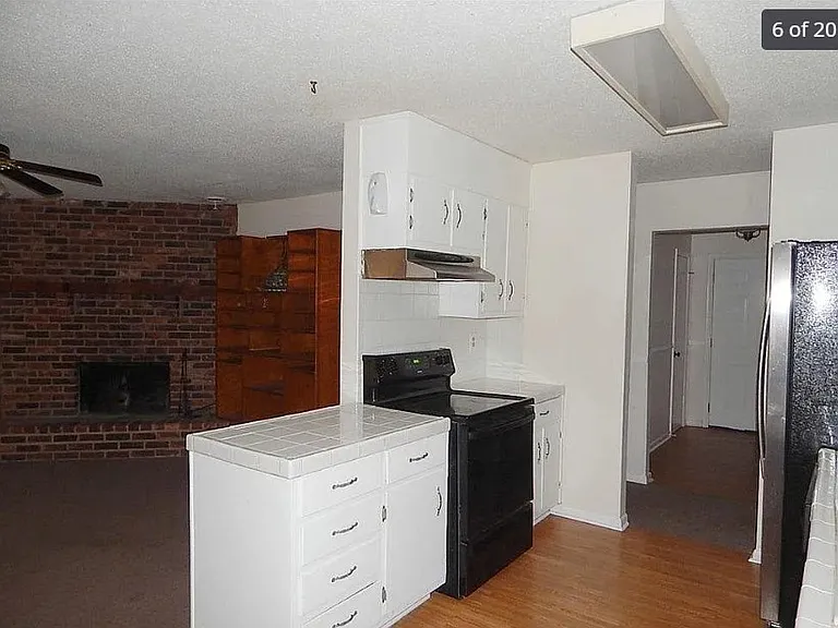 1111 Club View Dr NW — Photo 6