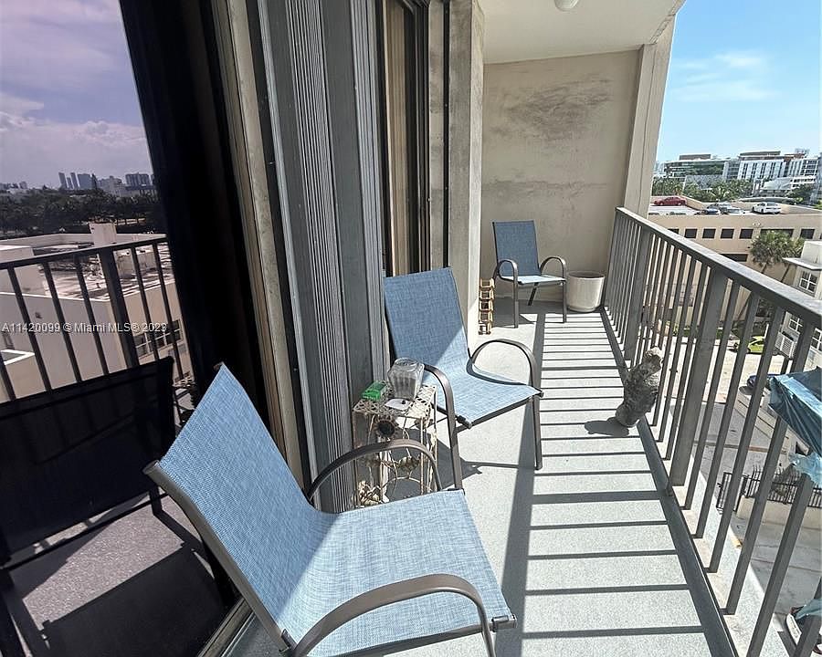 1st image of 26 NW Collins Ave #610