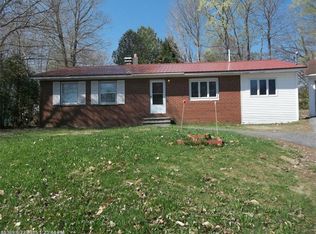 121 Broadway St, Baileyville, ME 04694