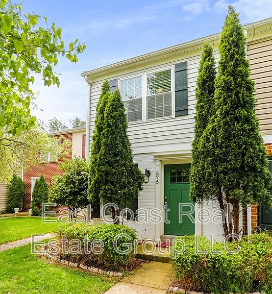575 Lancaster Pl — Photo 4