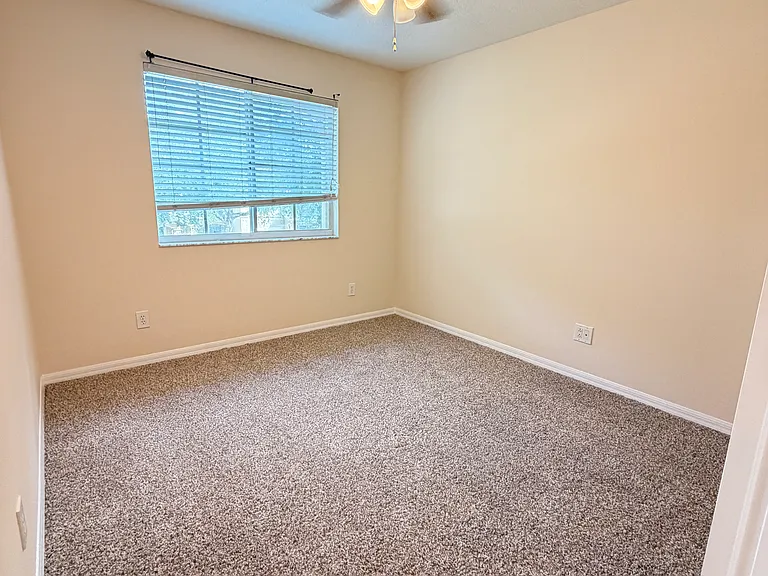 17518 Stinchar Dr — Photo 22