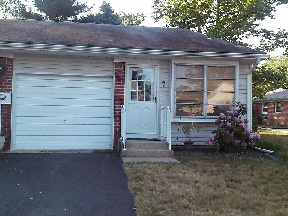 1st image of 19 Hancock Drive #B