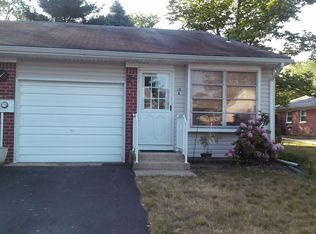 19 Hancock Dr #B, Manchester Township, NJ 08759