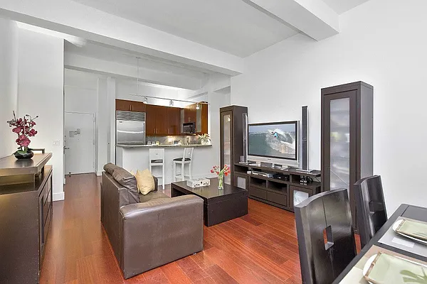 Rented by Keller Williams NYC | media 19