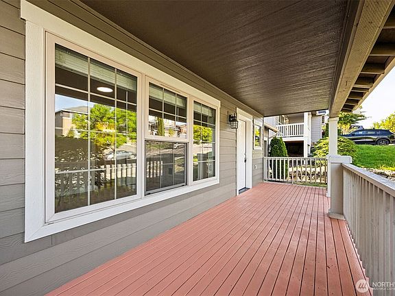 4th image of 20107 40th Avenue E