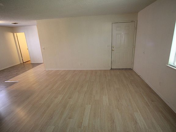 4th image of 2205 N Jones Blvd APT 3