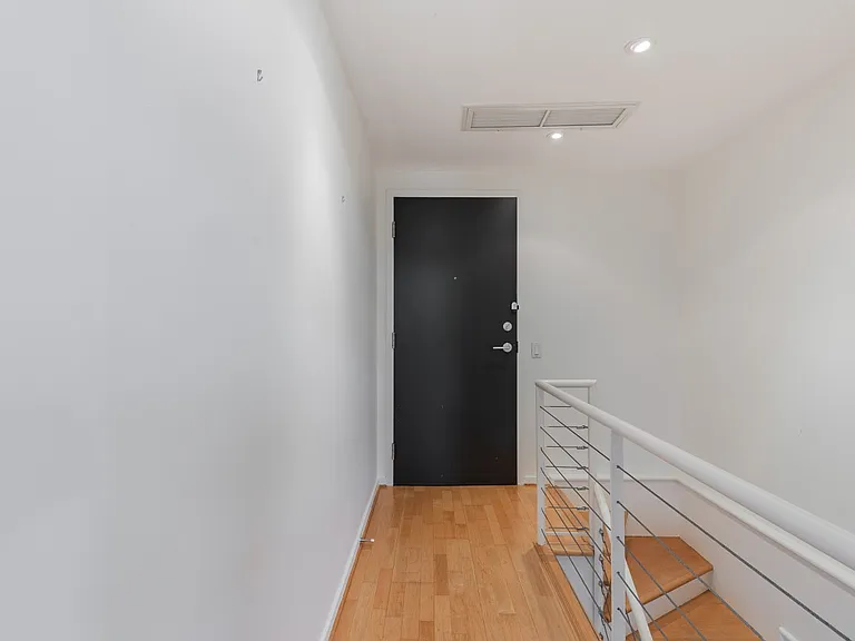 33 Price St #3 — Photo 17