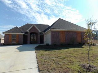 215 Stonebridge Blvd, Brandon, MS 39042