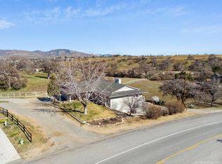 21806 Mariposa Rd, Tehachapi, CA 93561