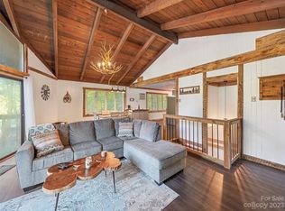 19 Sassafras Ln, Maggie Valley, NC 28751