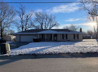 600 N West St, Cameron, MO 64429