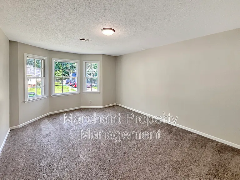 118 Creek Dr — Photo 11