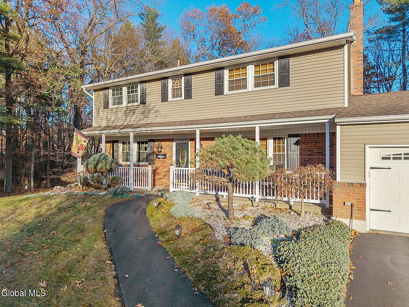 2nd image of 25 Longview Drive