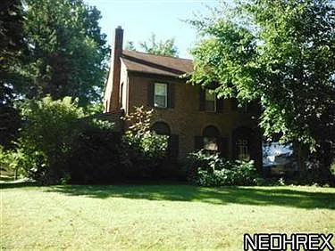1473 Cascade Dr photo 1
