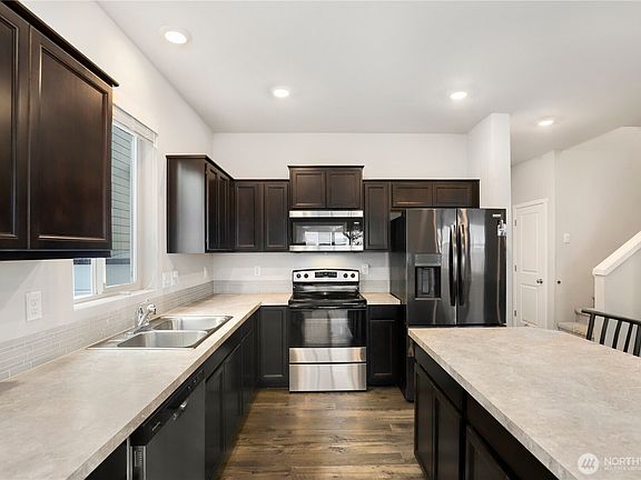 3rd image of 18708 Emmons Court E