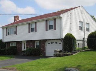 17 Jennifer Rd, Wakefield, MA 01880
