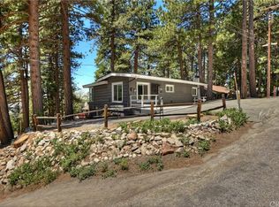 31497 Inspiration Dr, Running Springs, CA 92382