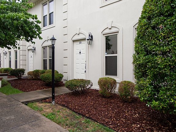 3rd image of 2115 Acklen Ave APT 10