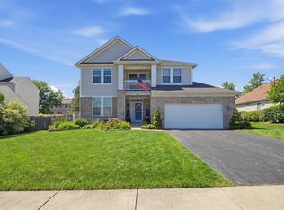 748 N Overlook Trl, Round Lake, IL 60073