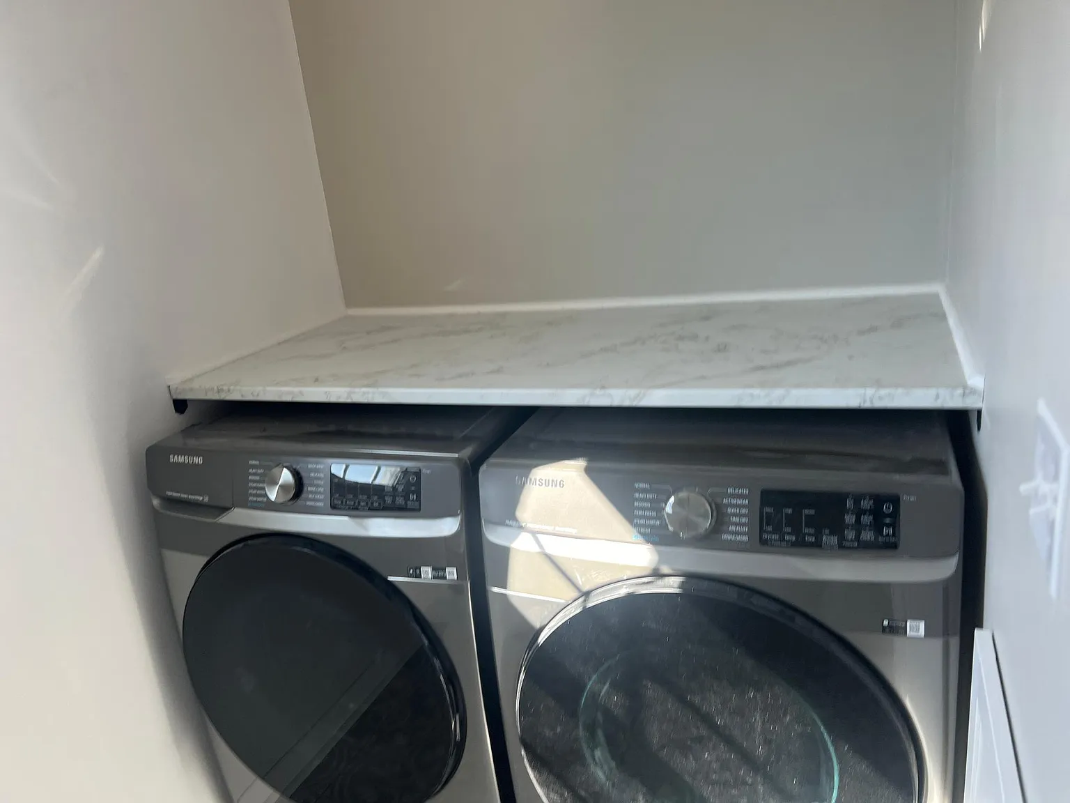 2 bed, 1113 sqft, $1,650 — Photo 3