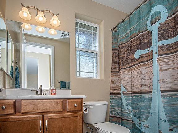 2nd Main Level Full Bathroom