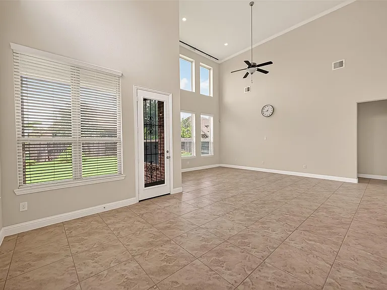 10514 Inverclyde Dr — Photo 13