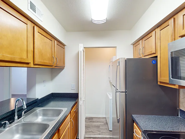 Lakewood Place — Photo 80