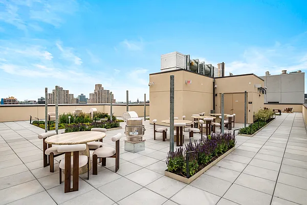 Rented by Nooklyn NYC LLC | media 15